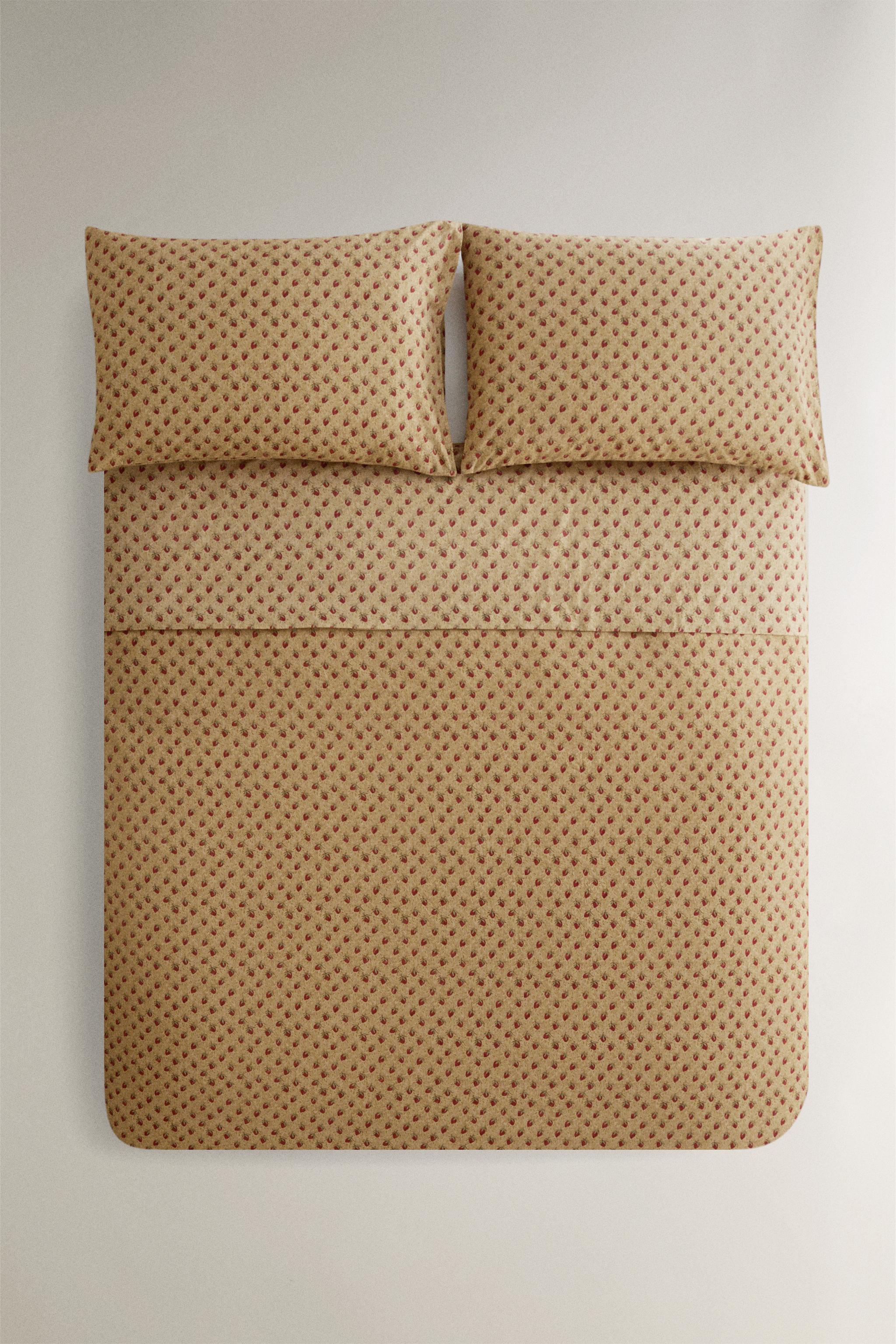 STRAWBERRY PERCALE DUVET COVER | KATHARINE POLE