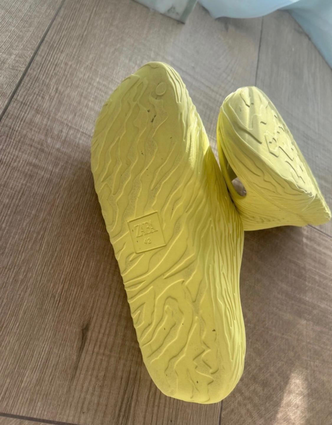 MONOCHROME RHUIGI® SANDALS - Image 10