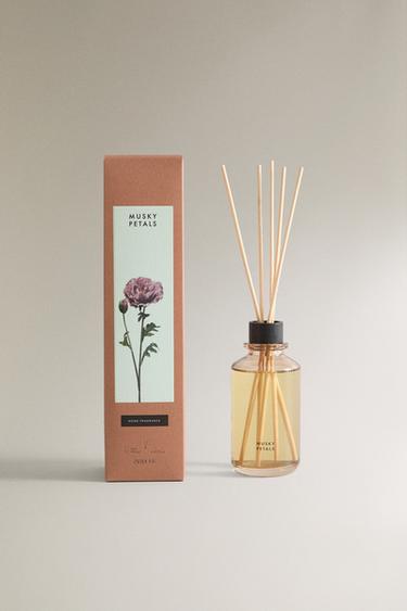 (190 ML) MUSKY PETALS REED DIFFUSER - Beige-brown by Zara
