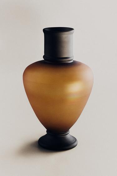 IRIDESCENT GLASS VESSEL I COLIN KING - Caramel by Zara