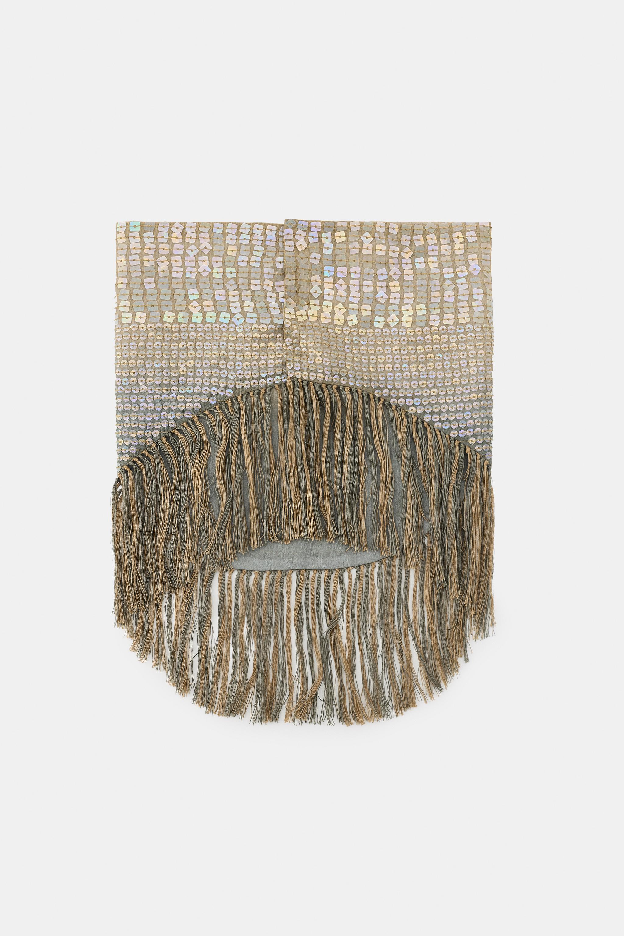 FOULARD À SEQUINS ET FRANGES