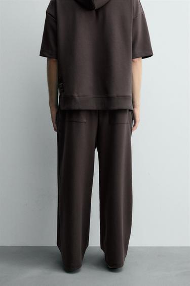 INTERLOCK PLEATED LABEL TROUSERS - Dark brown de Zara - Image 2