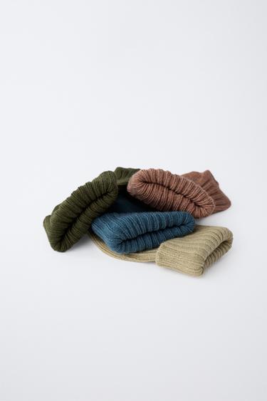 FOUR-PACK OF SOCKS IN A BOX - Greenish by Zara - Image 1