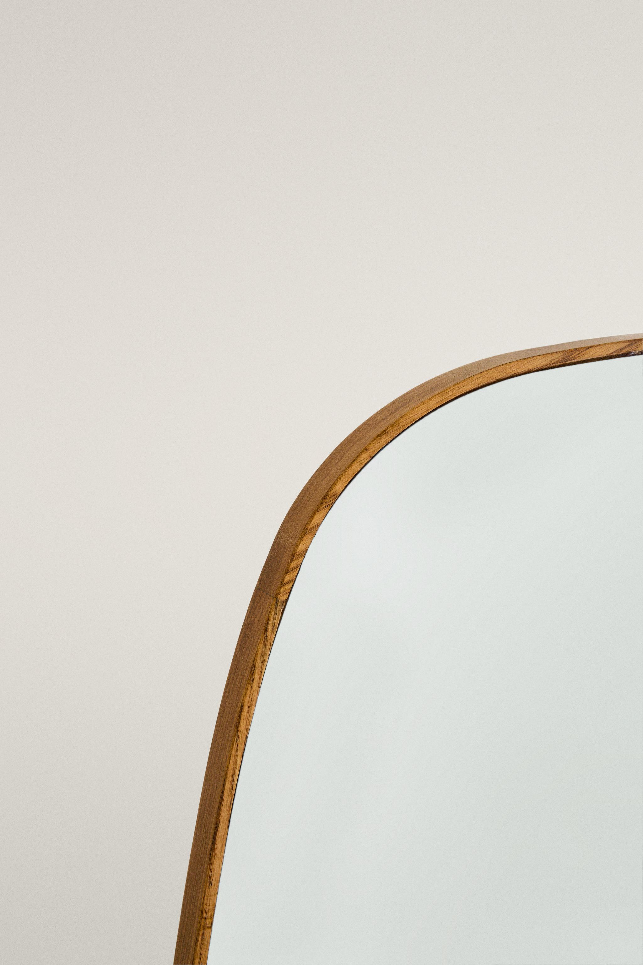 MIROIR SUR PIED IRRÉGULIER