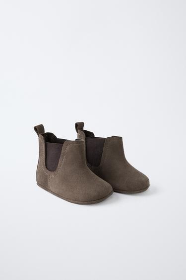 BOTTINES CHELSEA EN CUIR - 1-810 de Zara - Image 1
