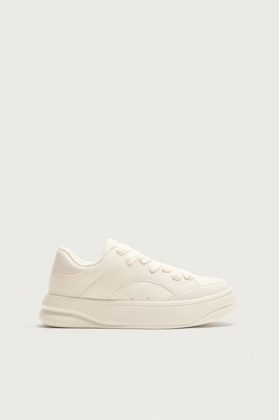 ZAPATILLA VOLUMEN MONOCOLOR - Blanco de Zara - Imagen 0