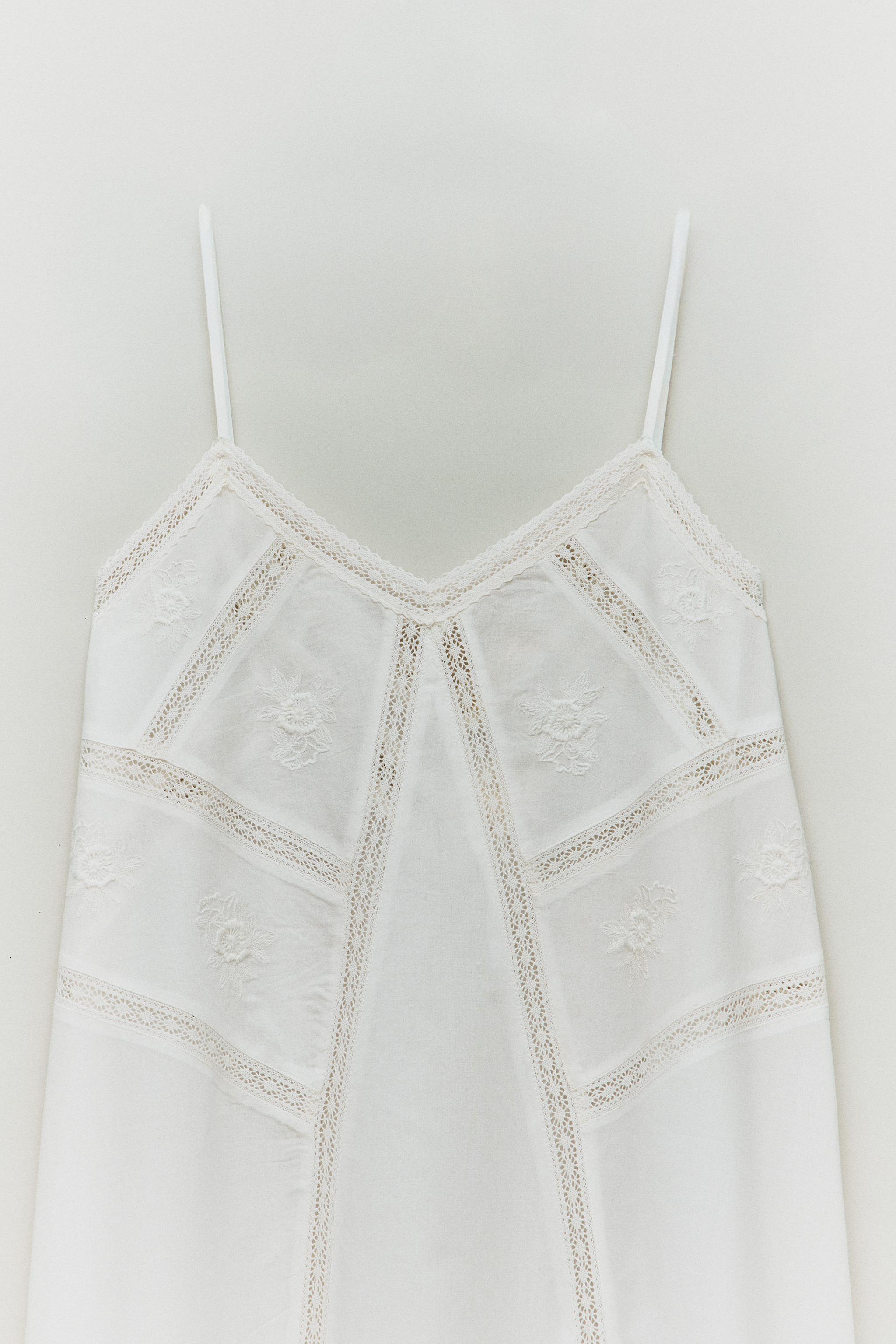 CHEMISE DE NUIT BRODERIES