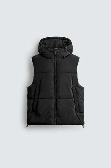 CHALECO ACOLCHADO CAPUCHA REGULAR FIT - Negro de Zara