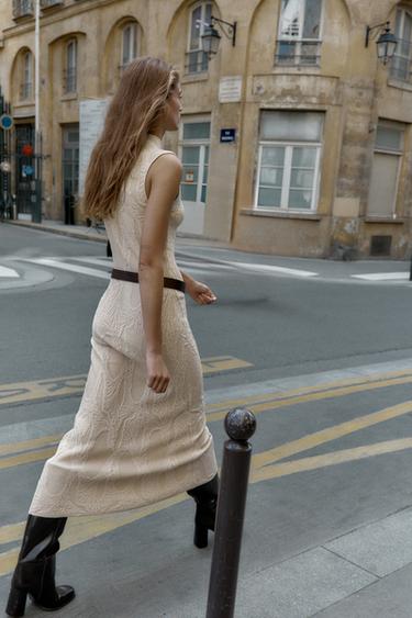 ROBE LONGUE EN JACQUARD - Écru moyen de Zara - Image 3