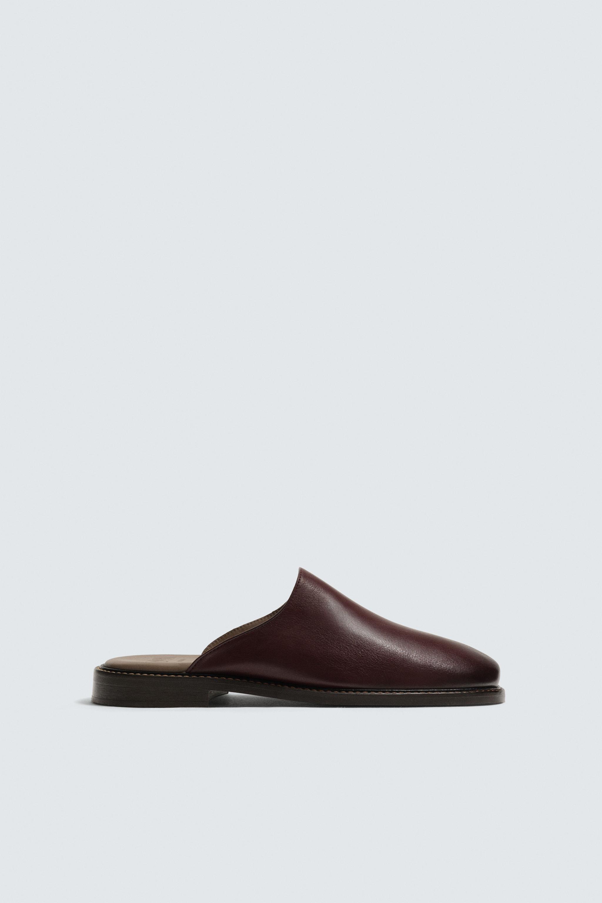 LEATHER CLOGS