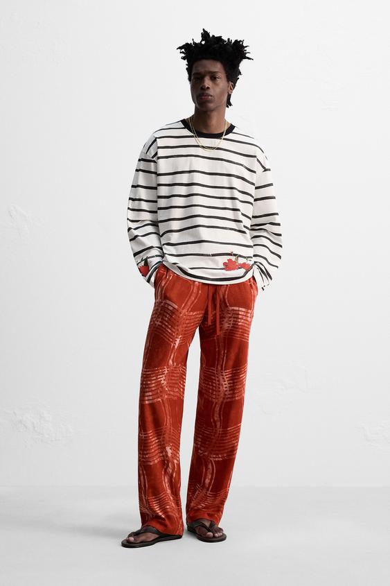 CAMISA CUADROS Camiseta ZARA Con Estampado De Texto Hombre