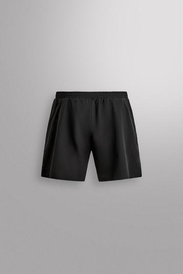 SHORT EN TISSU PERFORÉ 9'' - Noir de Zara - Image 8
