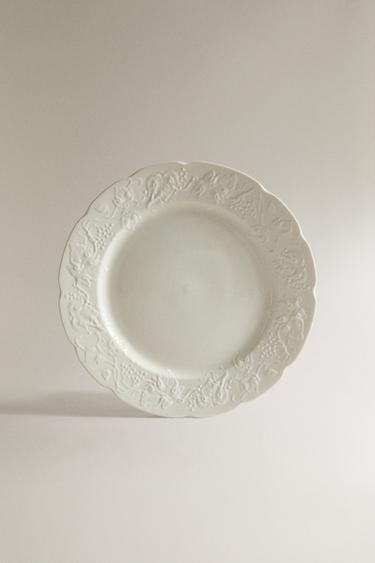 Zara GRAPE PORCELAIN DINNER PLATE - Cream - Image 0