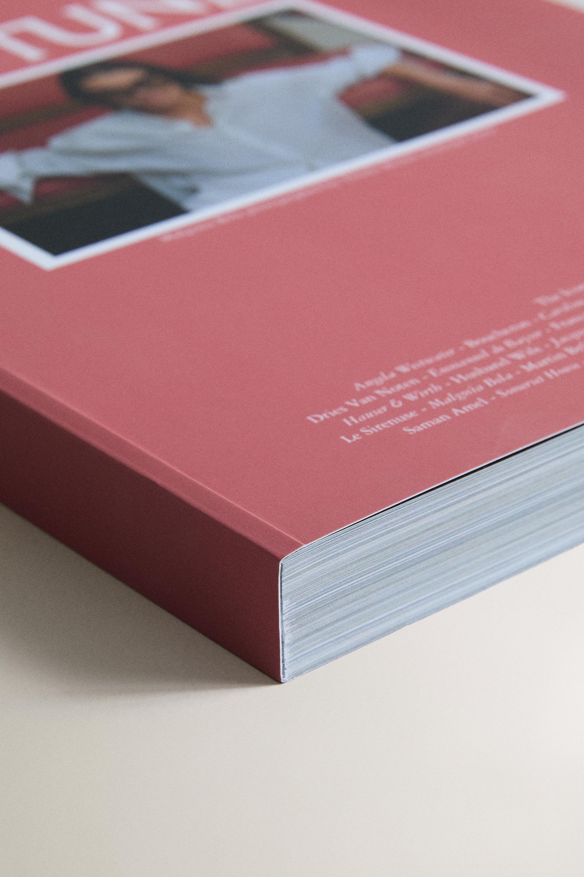 NEPTUNE MAGAZINE 2 — Pink