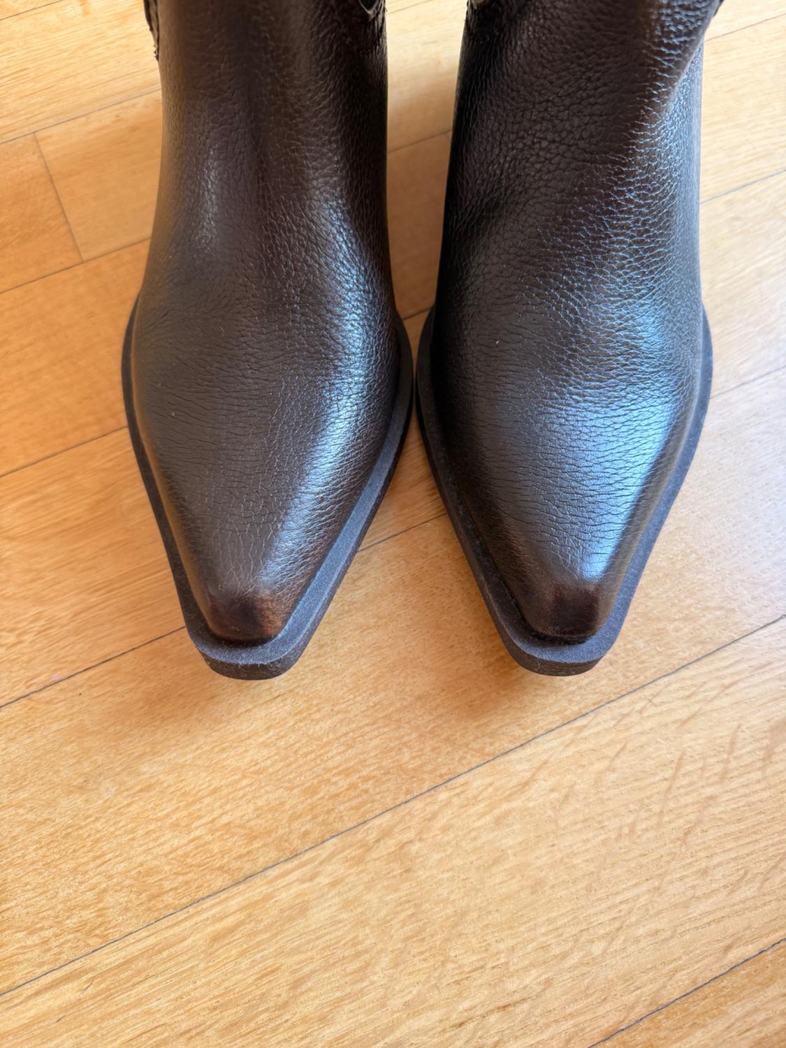 LEATHER COWBOY STYLE BOOTS - Image 10
