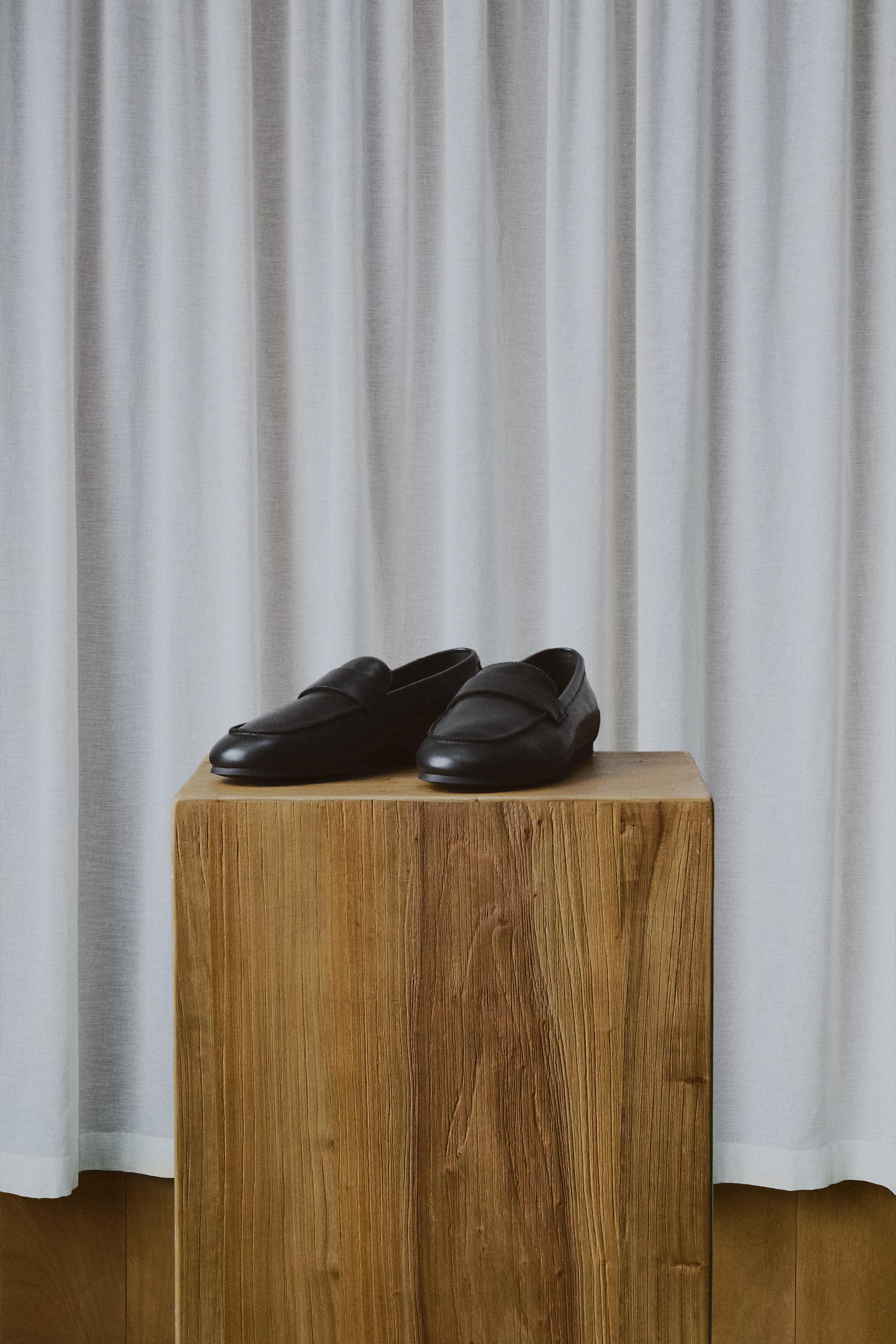 AARON LEVINE X ZARA LEATHER PENNY LOAFERS — Black