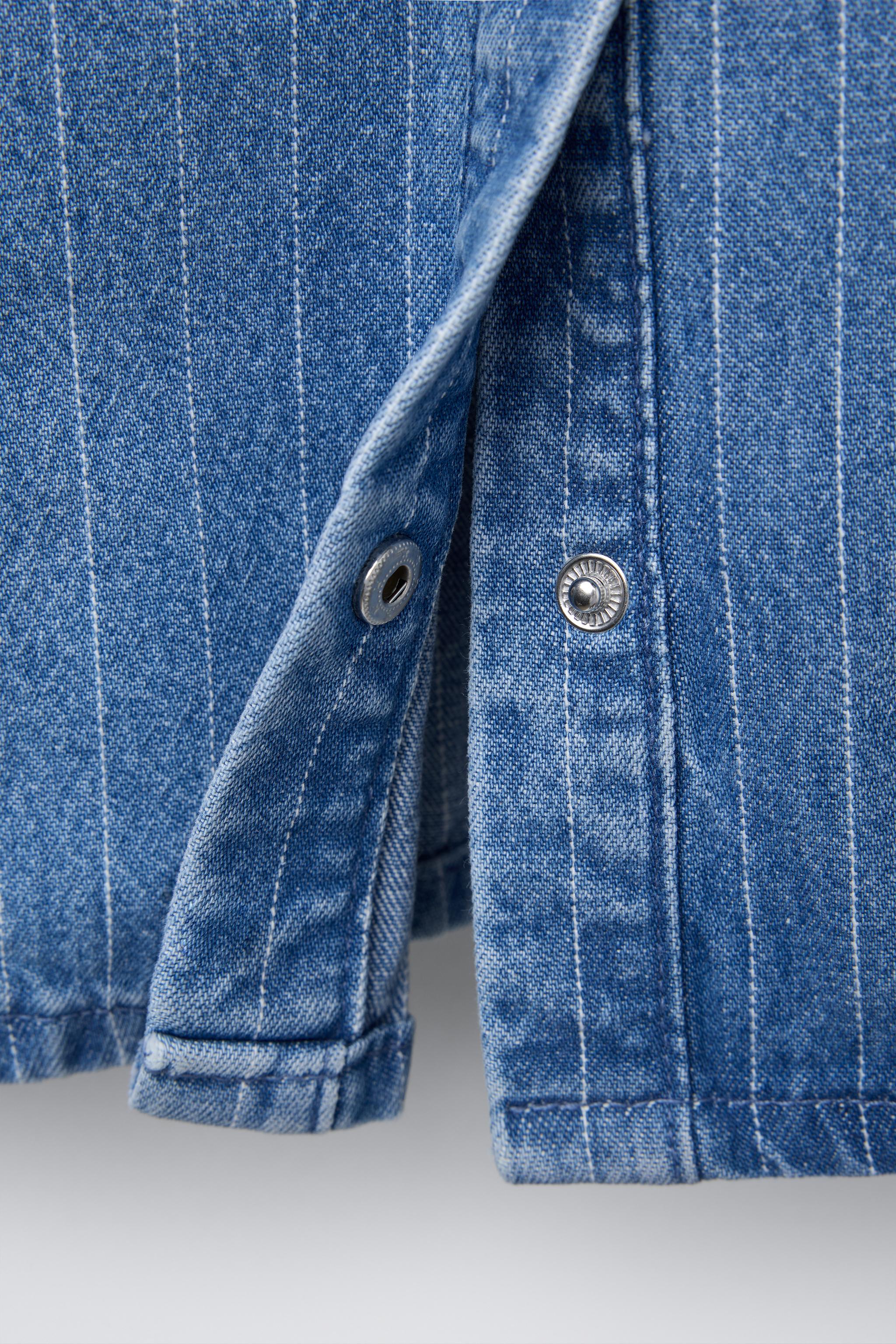 ROBE EN JEAN À RAYURES