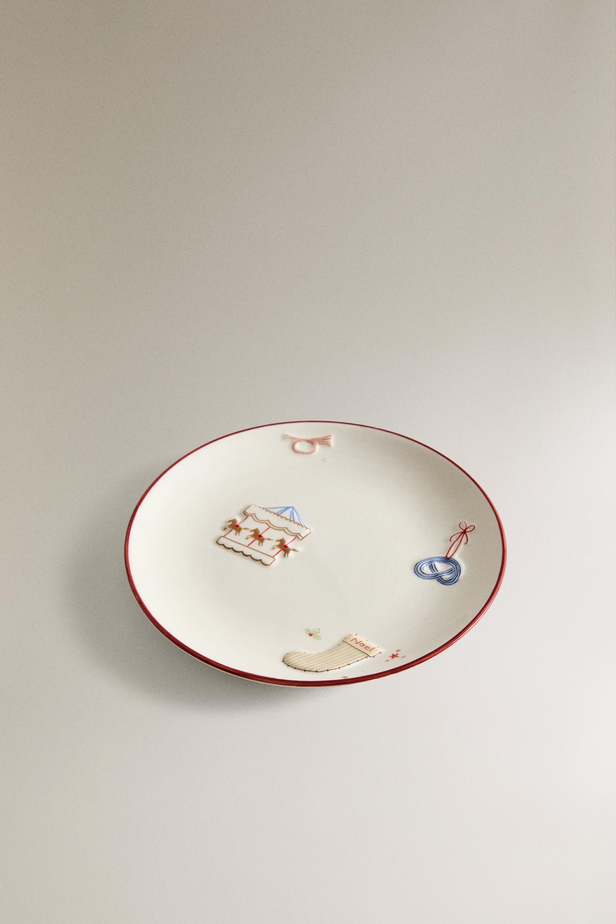 CHILDREN'S STONEWARE CHRISTMAS PLATE