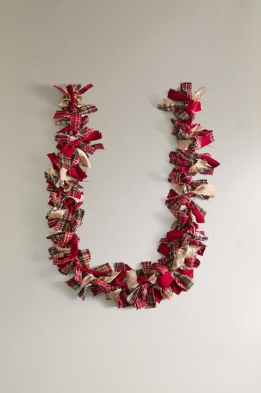 Zara CHRISTMAS FABRIC GARLAND - Red