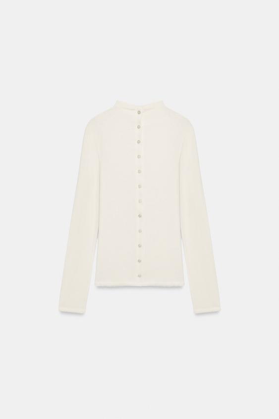 TOP BOUTONNÉ À COL ROULÉ - Écru de Zara - Image 4
