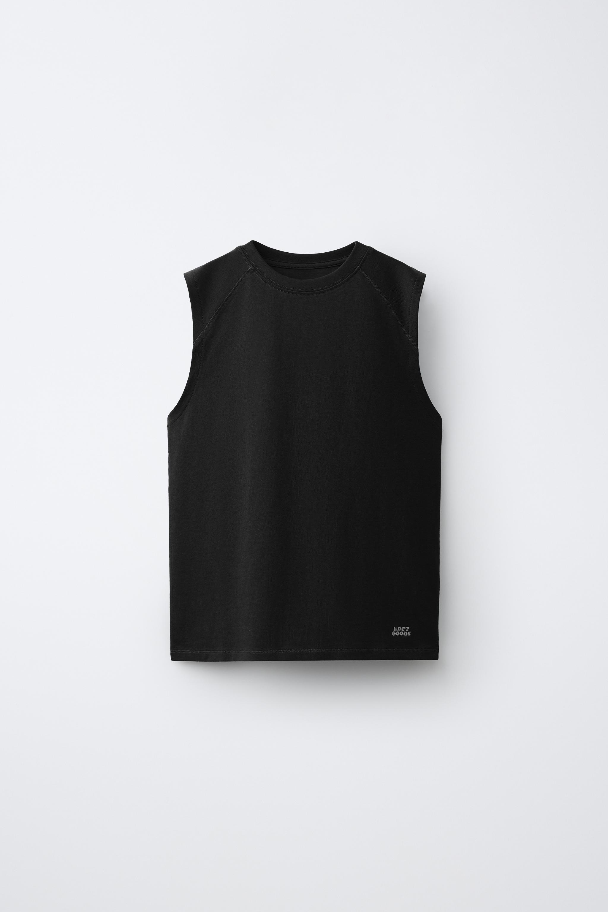 SLEEVELESS TOP