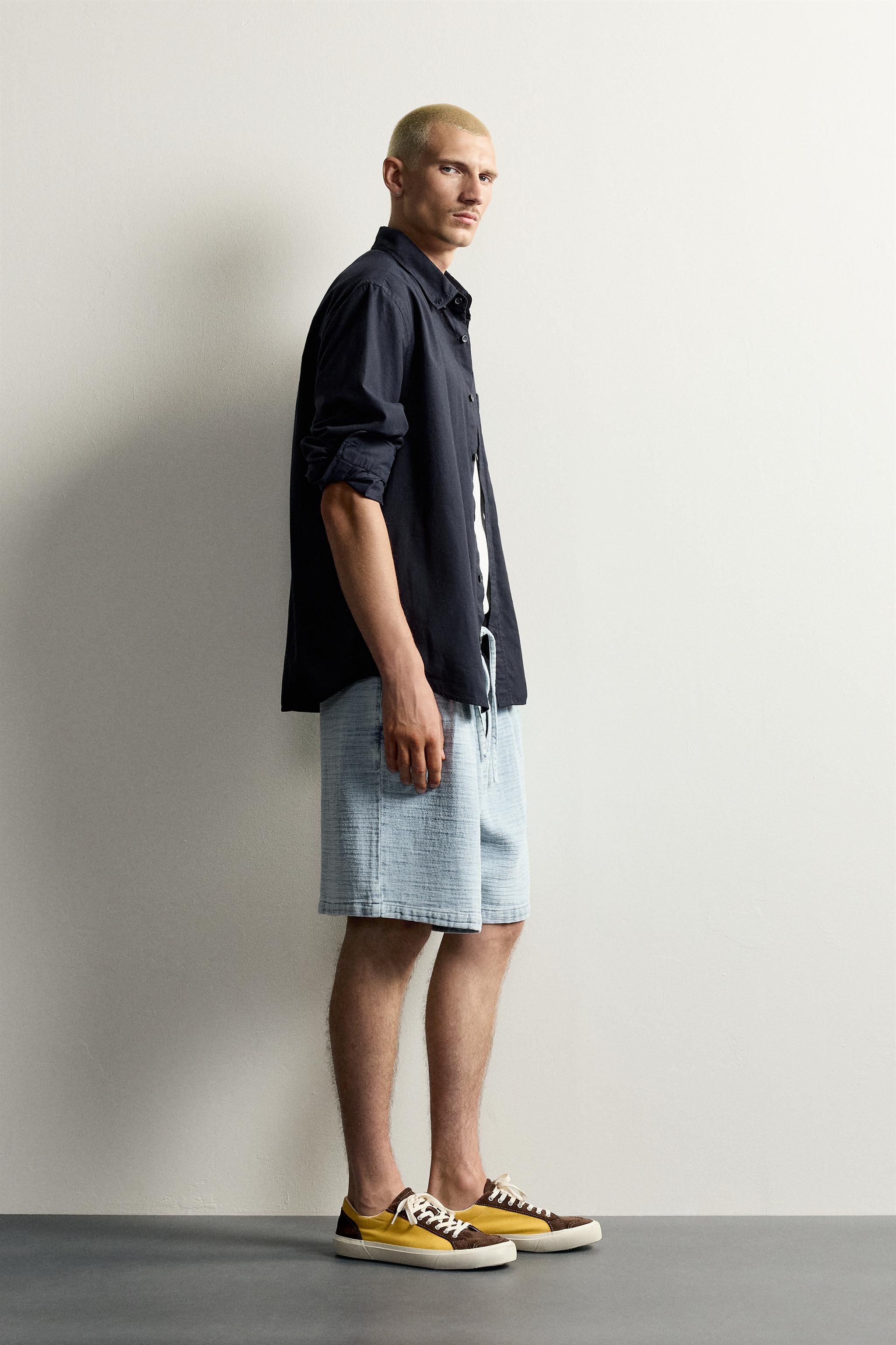 SOFT STRUCTURED PLEATED BERMUDA SHORTS