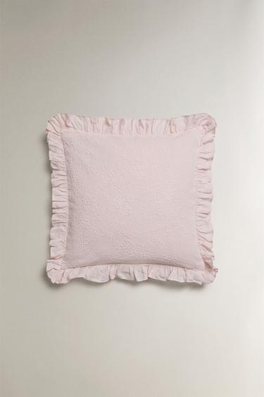 HOUSSE DE COUSSIN JACQUARD VOLANT - Rose pâle de Zara - Image 0
