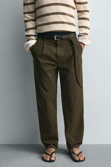 PANTALÓN CHINO PLIEGUES - Verde de Zara