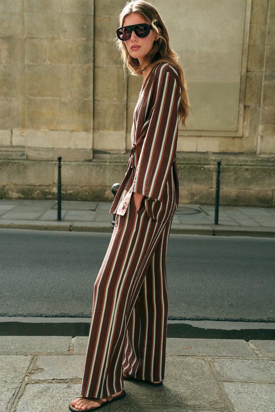 PANTALÓN ANCHO RAYAS - Rayas marrones de Zara - Imagen 0