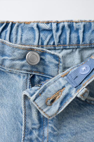 BERMUDA EN DENIM DÉCHIRÉ - Bleu clair de Zara - Image 4