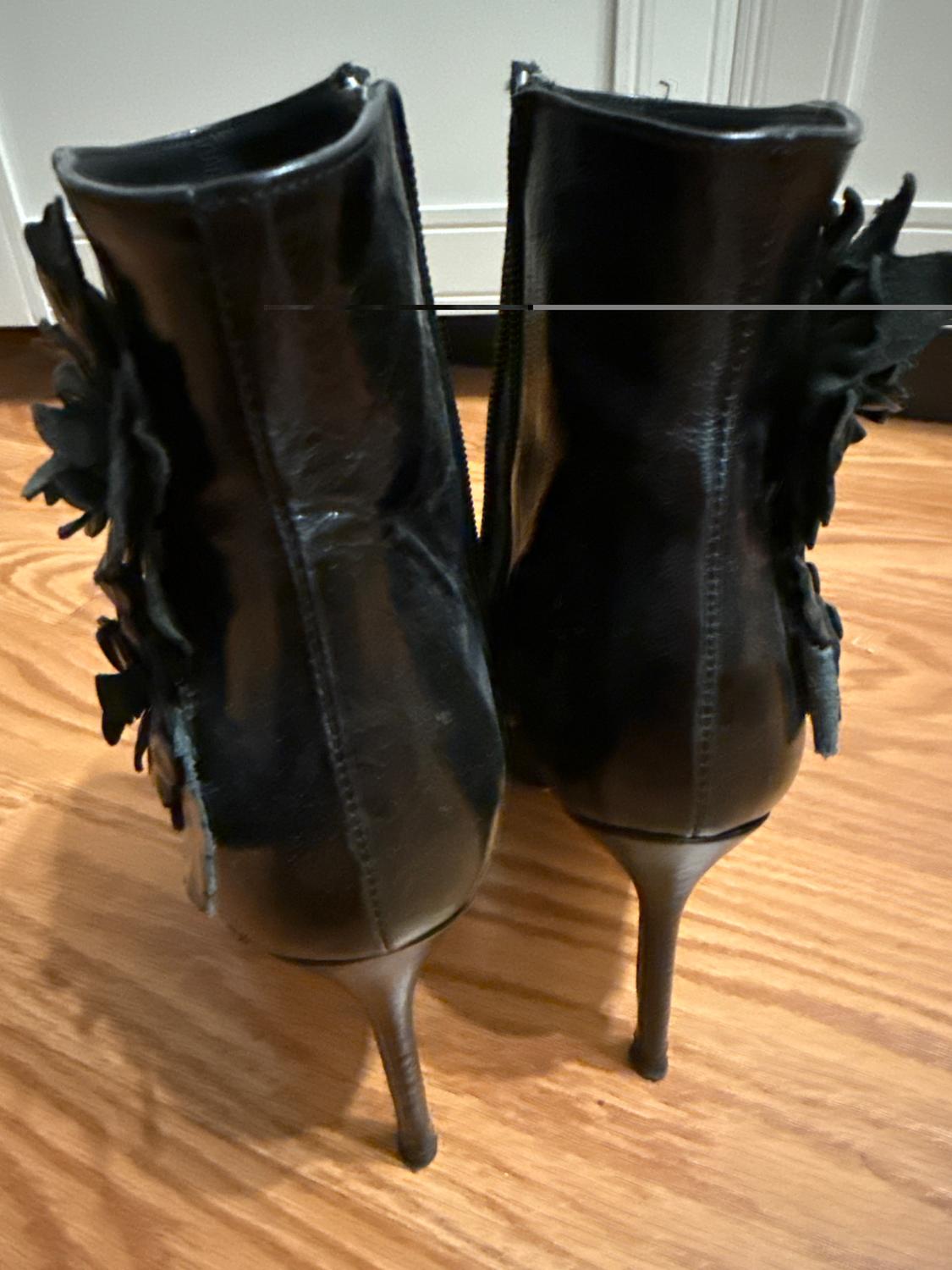 LEATHER BOOTIES - Image 5