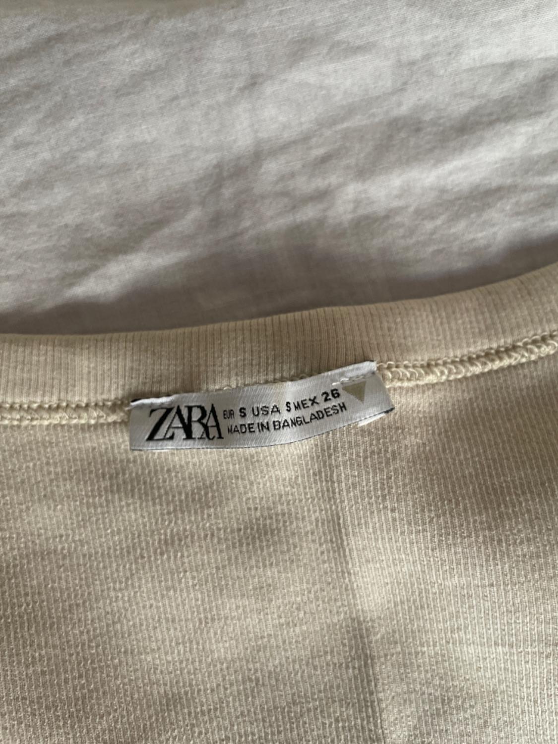 RIBBED ROUND NECK T-SHIRT - Image 3