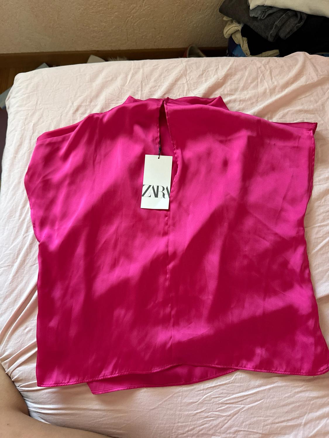 SATIN TOP WITH DRAPED DETAIL - Image 2
