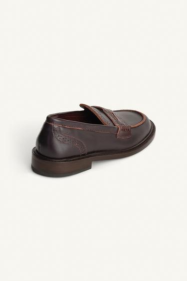MOCASSINS EN CUIR ÉDITION LIMITÉE - Marron de Zara - Image 5
