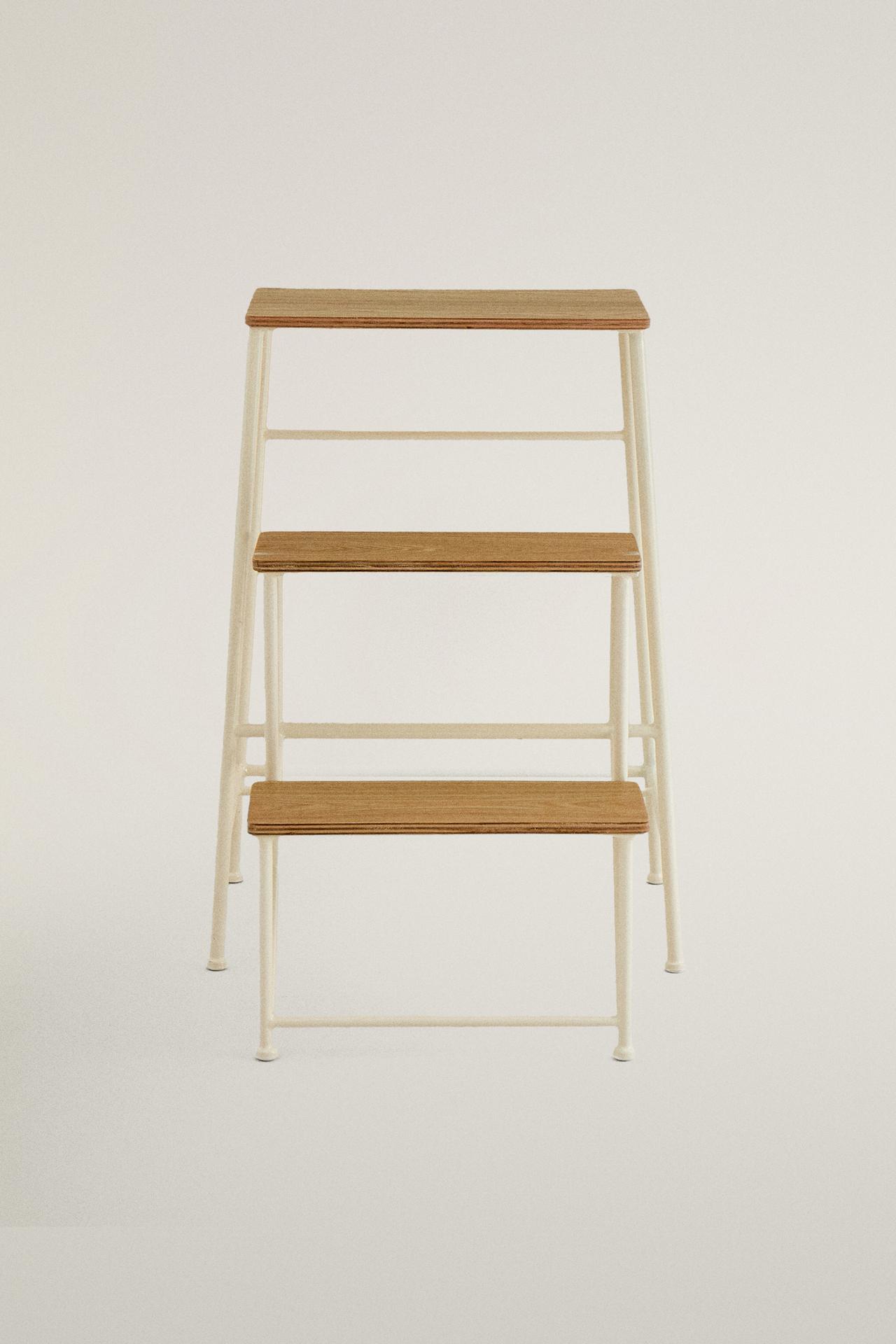 THREE-STEP WOOD AND IRON STOOL — Light beige