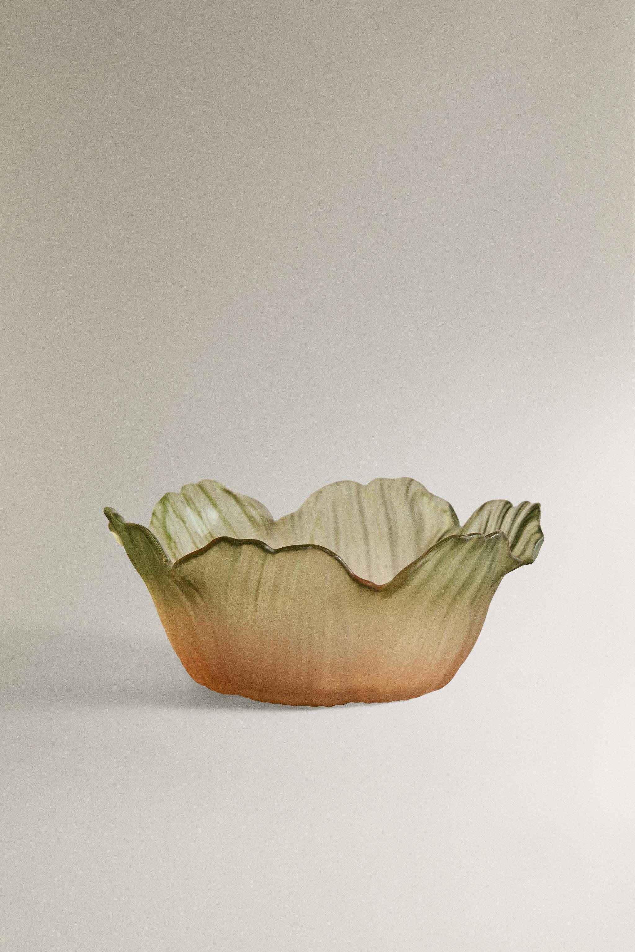 GLASS FLOWER BOWL