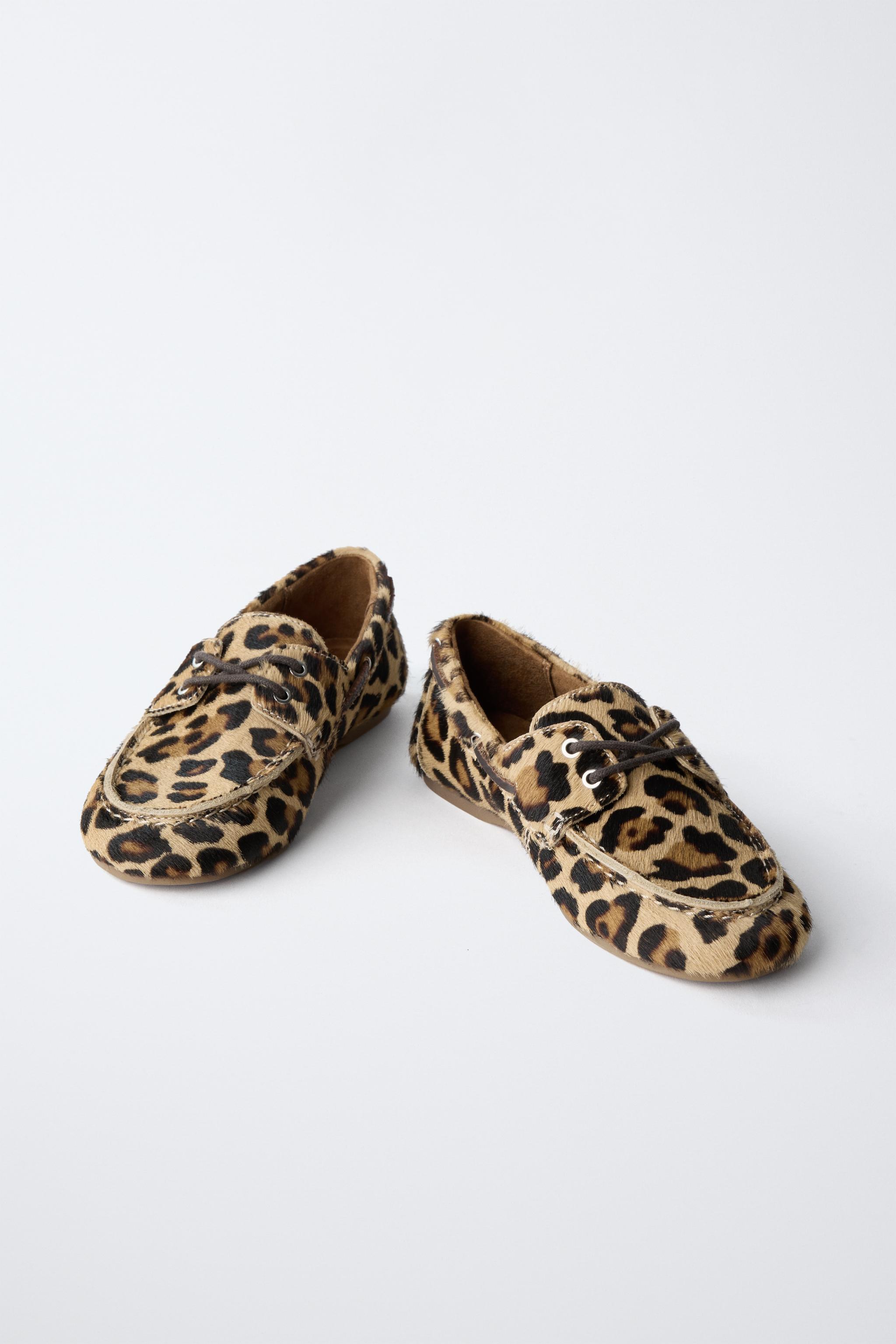 LEOPARD PRINT LEATHER DECK SHOES