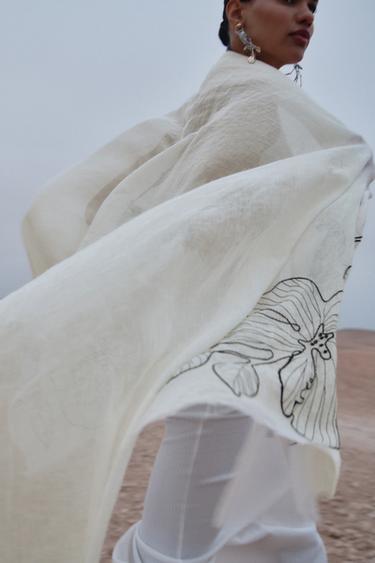 Zara EMBROIDERED FLORAL COTTON SCARF - Ecru - Image 0