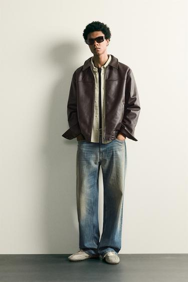CHAMARRA RELAXED FIT EFECTO PIEL - Marrón chocolate de Zara