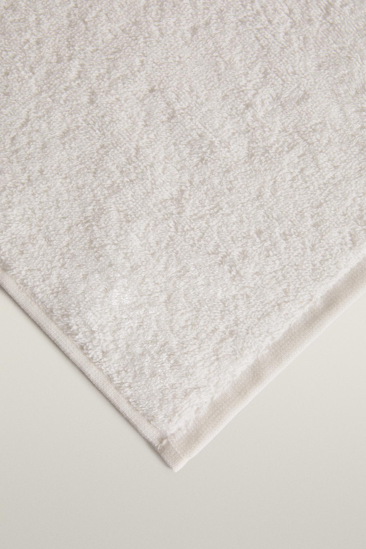 COTTON BABY TOWEL WITH CHICK EMBROIDERY — Oyster-white