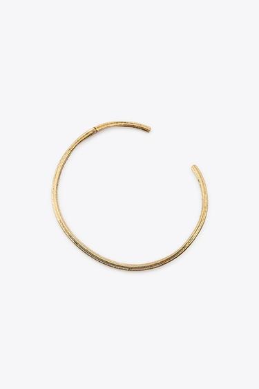 CHOKER-HALSKETTE MIT STRUKTURMUSTER - Goldfarben von Zara