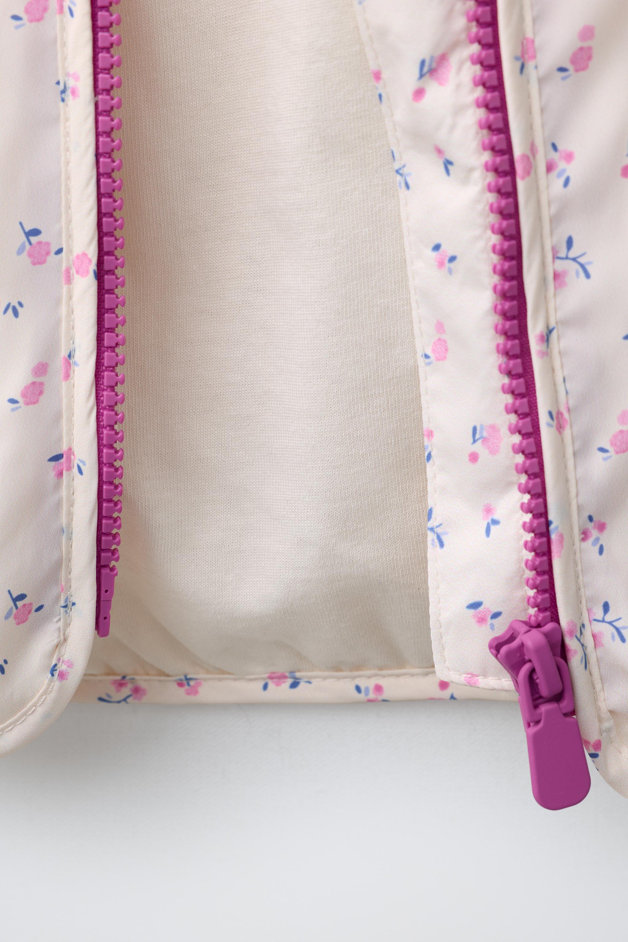 WATER REPELLENT LIGHTWEIGHT FLORAL RAINCOAT