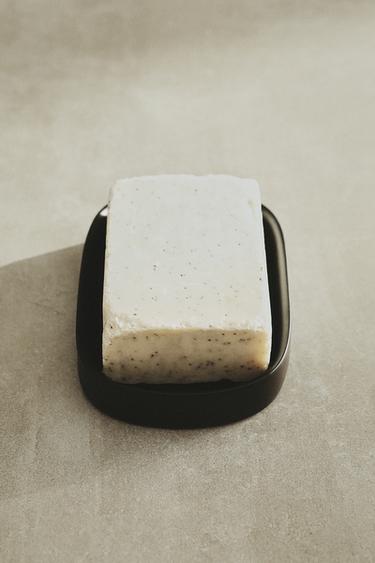 BLACK RESIN SOAP DISH - Black by Zara