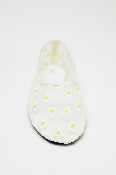 BALLERINES EN MESH À FLEURS - blanc de Zara - Image 4