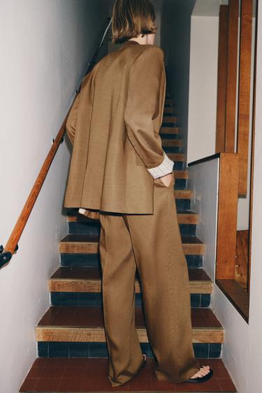 VESTE CROISÉE EN LIN À MANCHES RETROUSSÉES - Caramel de Zara - Image 3