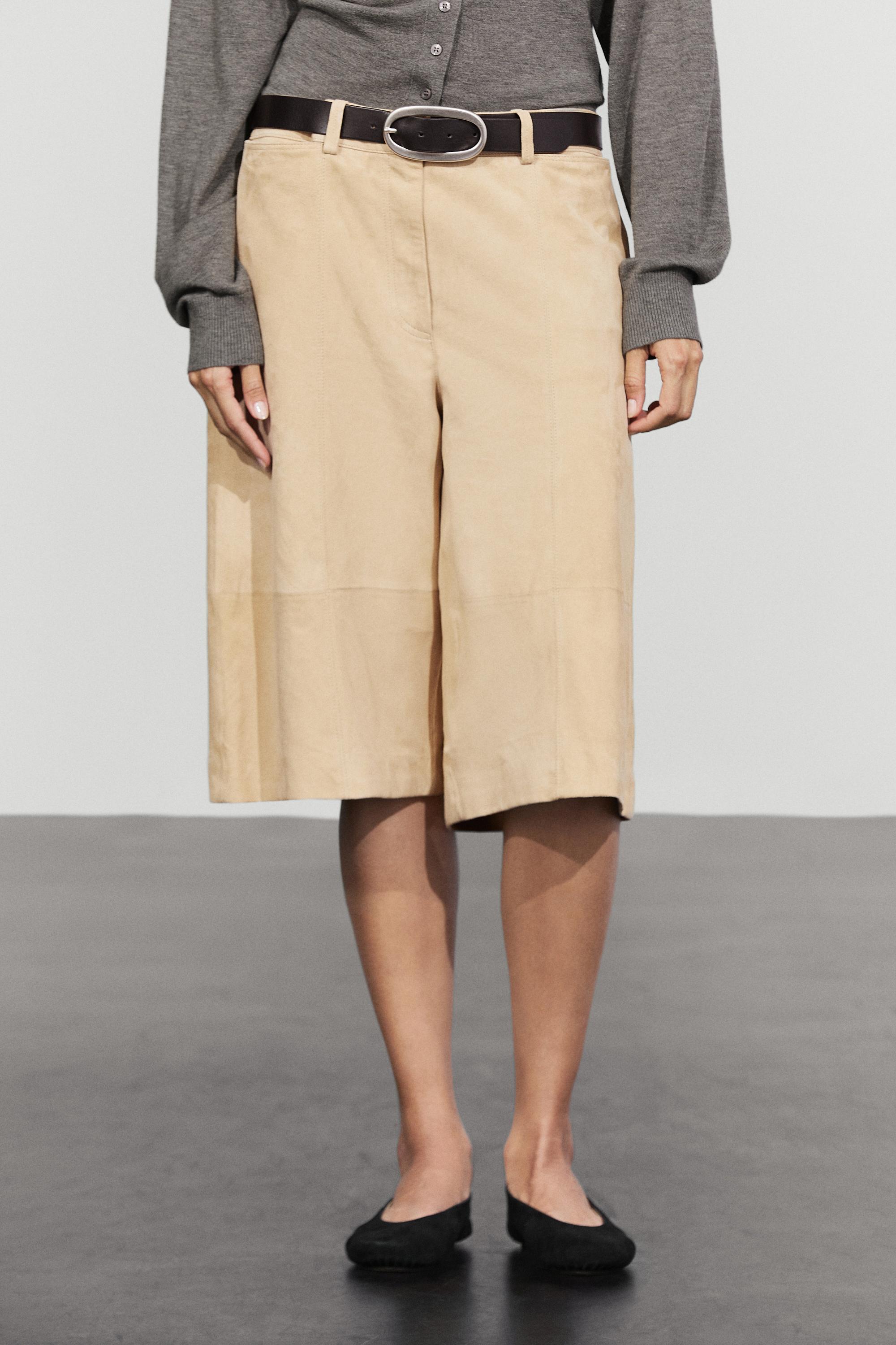Bermuda long en cuir daim