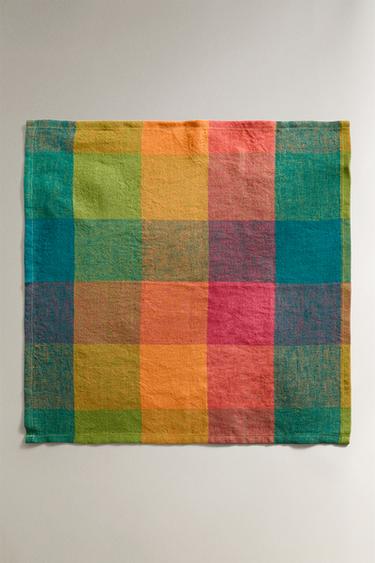 PACK OF MULTICOLOURED CHECK LINEN NAPKINS - Green by Zara - Image 1