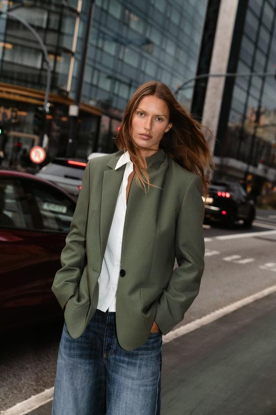 STRAIGHT BLAZER WITH SHOULDER PADS