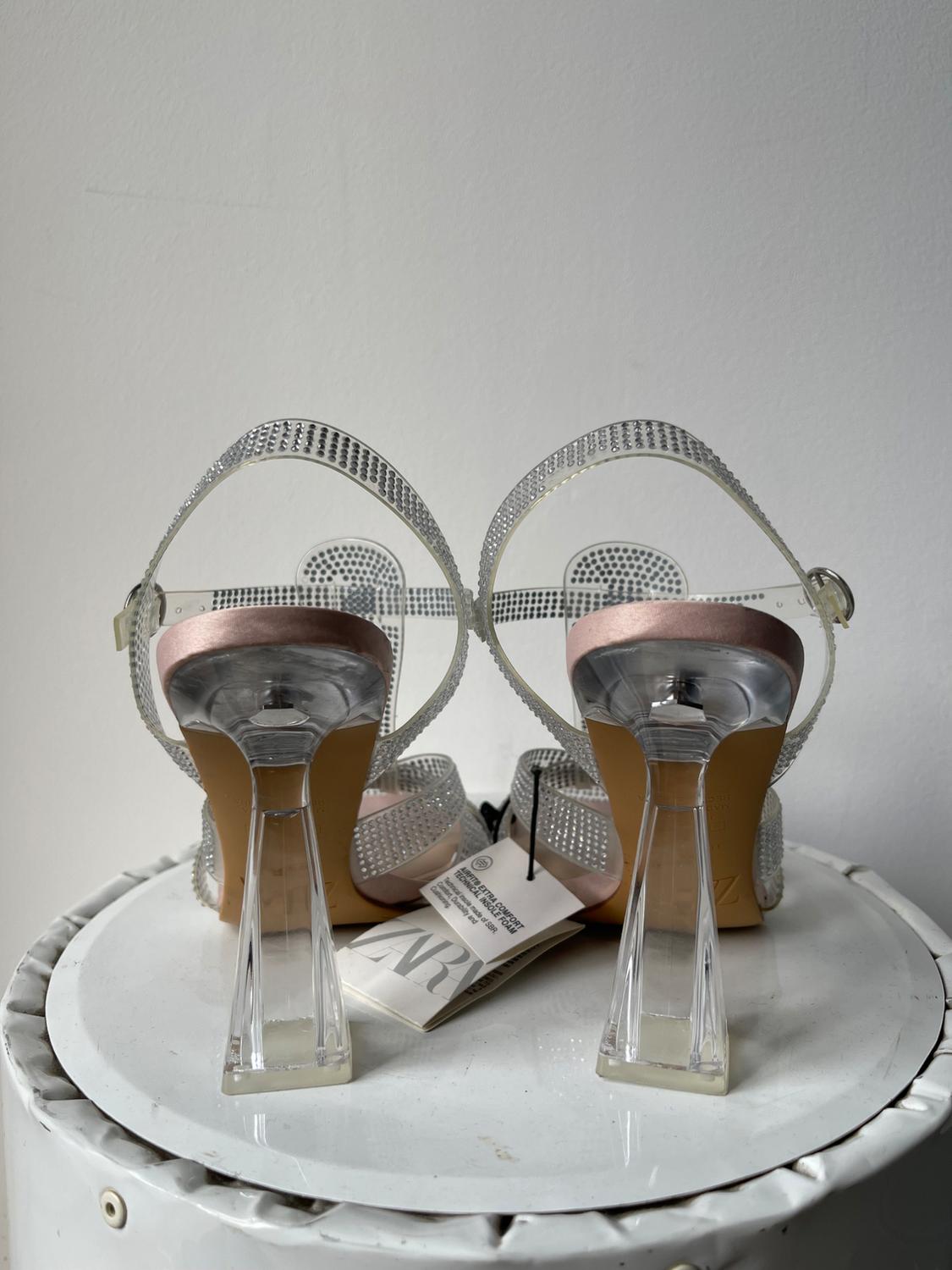 VINYL HIGH-HEEL STRAPPY SANDALS - Image 3