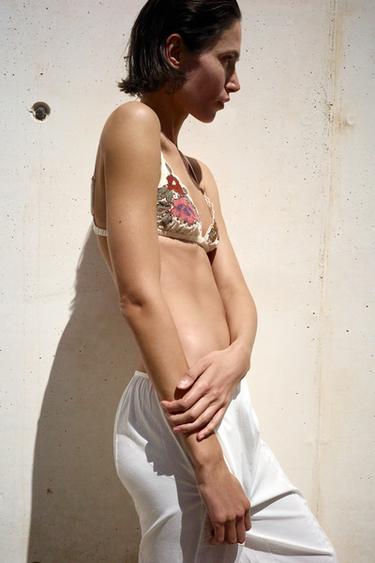SOUTIEN-GORGE TRIANGLE BRODERIES PAILLETTES - Blanc cassé de Zara - Image 2